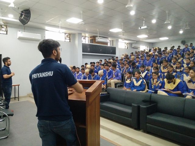 English public speaking class